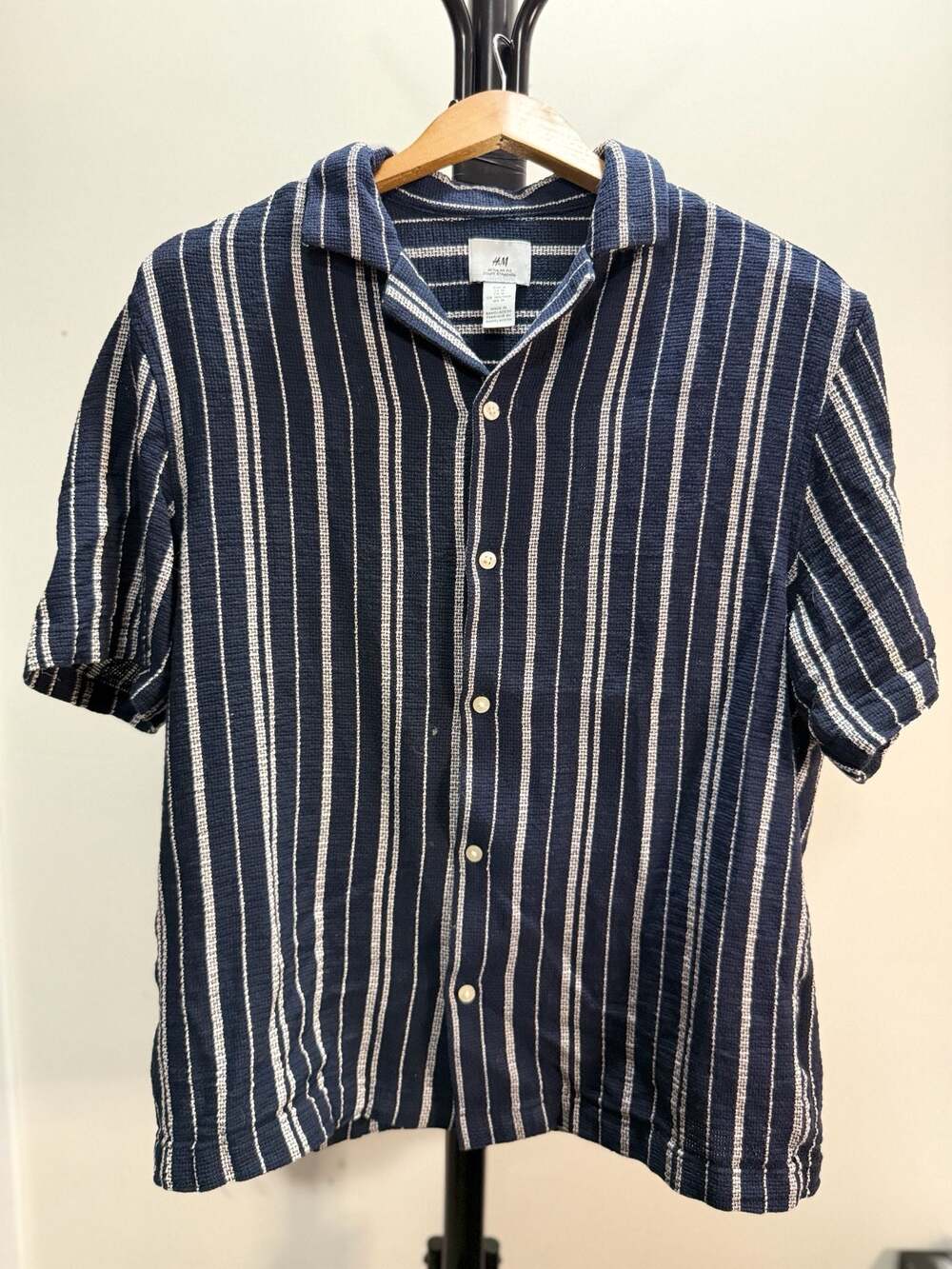H&M Regular Fit Textured-Knit Striped Resort Shirt